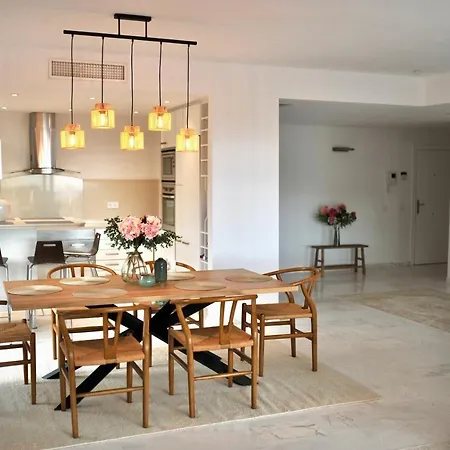 Bright In The Hills Of Elviria Apartment