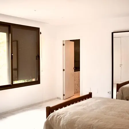 Bright In The Hills Of Elviria Apartment Malaga
